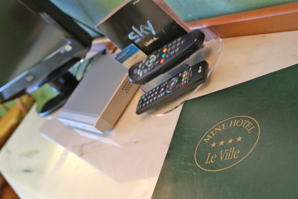 Hotel Le Ville Modena Szoba fotó